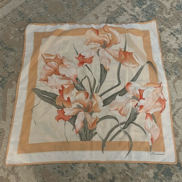 Vintage Leonardo scarf pink peach floral pattern - Picture 1 of 3